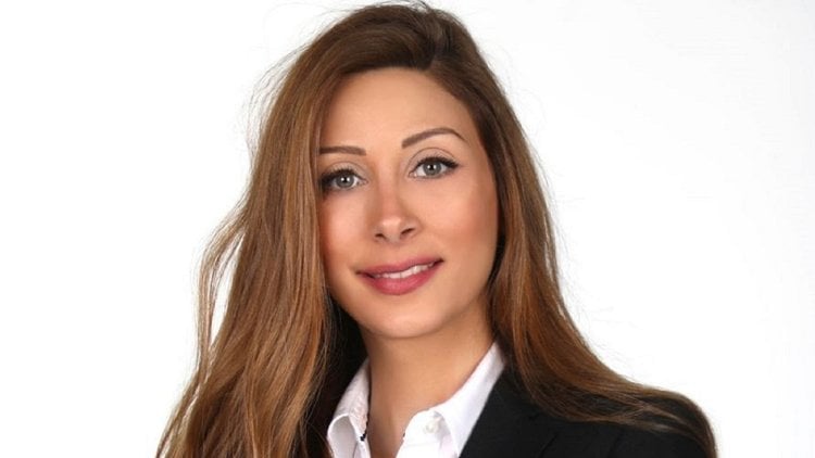 “يوقفونني عند مدخل المجلس… عطينا وراقك”… النائبة سينتيا زرازير: “أيام البلطجة” خلصت