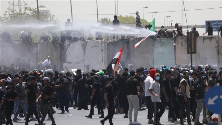 تظاهرة بغداد.. 125 جريحا بينهم عسكريون والأمم المتحدة تعلق