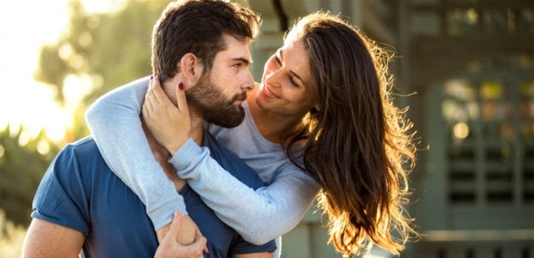 4 أبراج من النساء تقع في الحب بسهولة.. هل أنتِ من بينها؟