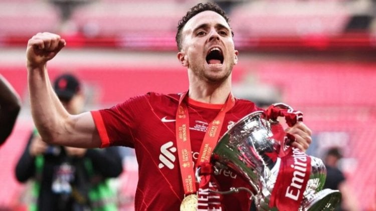 ليفربول يكافي جوتا بعقد جديد ليعزز مستقبل هجومه