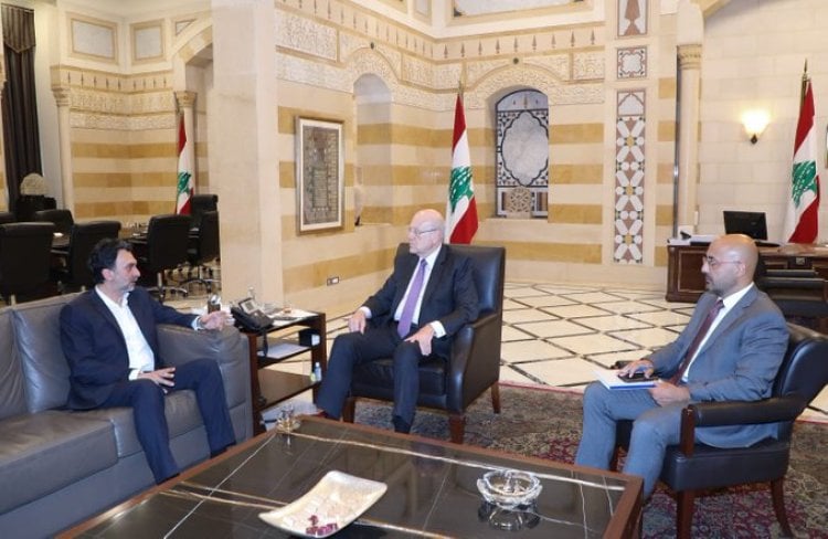 ميقاتي يواصل اجتماعاته.. مباحثات بشأن الإهراءات ولقاءٌ مع وفد موزعي المحروقات